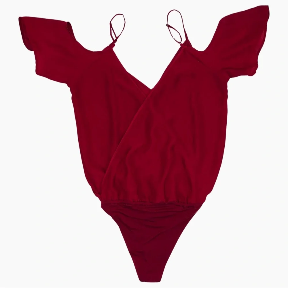 Abercrombie & Fitch Satin Cold Shoulder Bodysuit V Neck Maroon Layering Silky - Picture 9 of 12